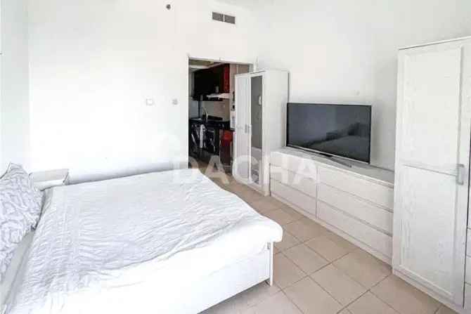 Studio Apartment To Rent in Escan Marina