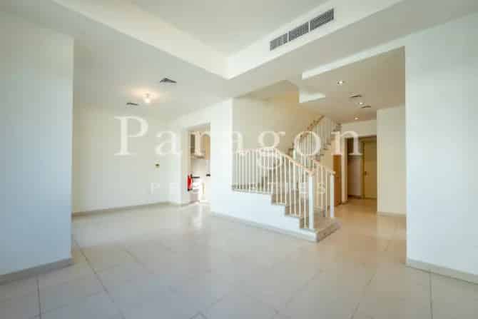 3 Bed Townhouse For Sale in Mira Oasis 1