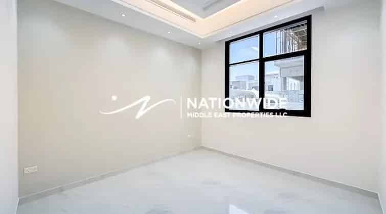 Buy 5 Bedroom Villa in Al Reeman 1 Abu Dhabi with Modern Amenities