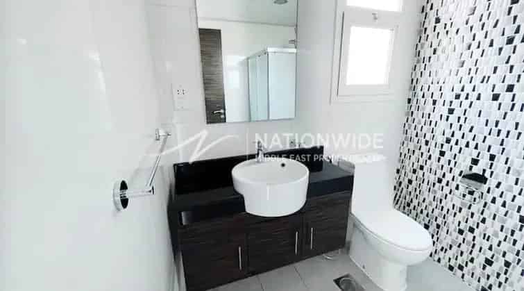 Rent 2 Bedroom Townhouse in Breeze Park Al Ghadeer Abu Dhabi