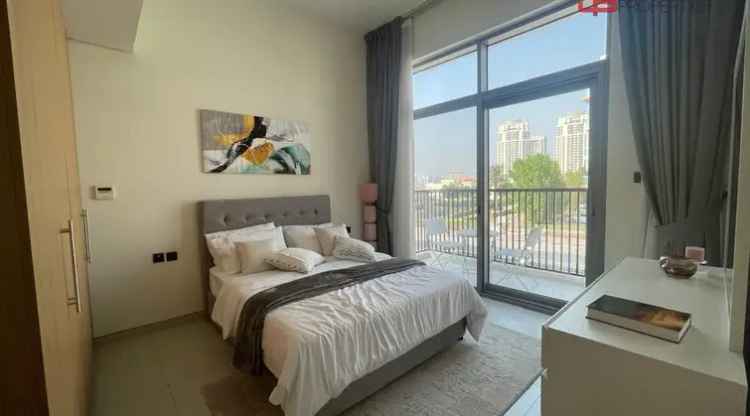 Villa for Rent in Dubailand with 5 Bedrooms and Modern Features