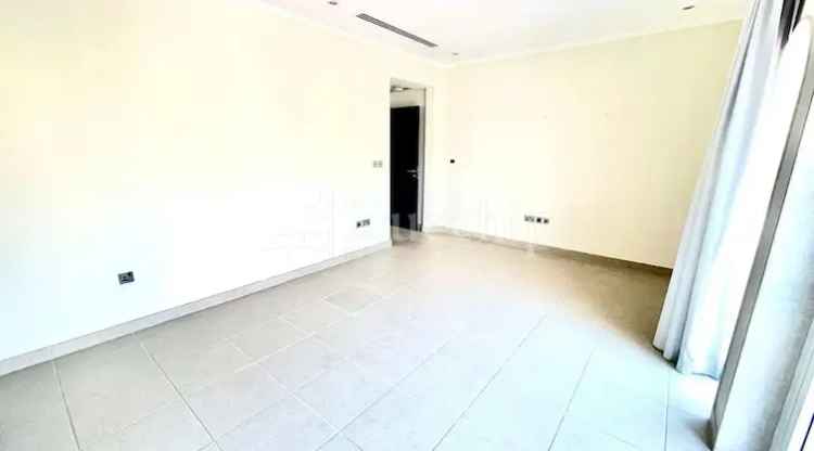 3 Bedroom 3527 Sq.Ft. Villa for Rent in Legacy, Jumeirah Park, Dubai