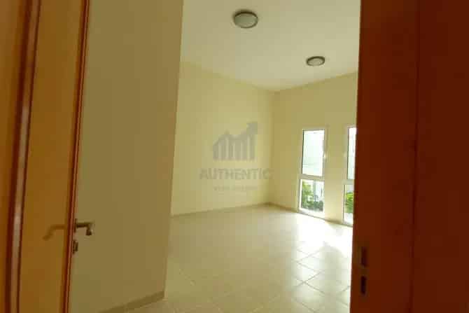 1 Bed Apartment For Sale in Mogul Cluster