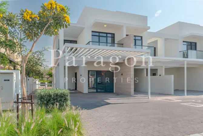 4 Bed Townhouse To Rent in Rochester