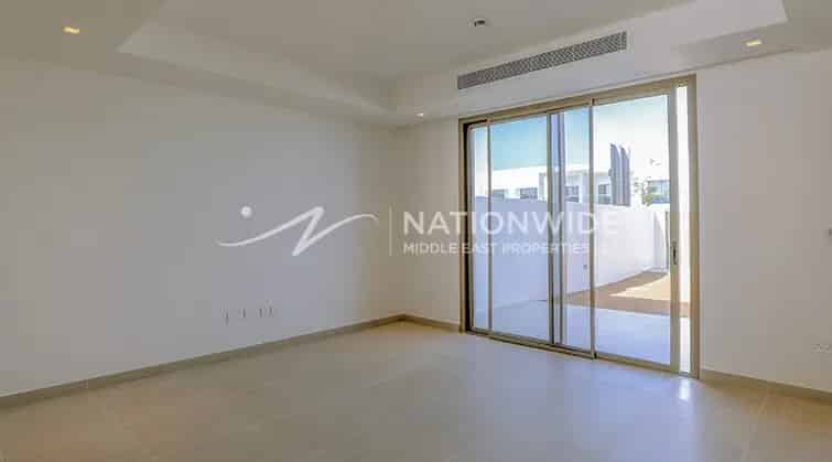 3 Bedroom 3357 Sq.Ft. Townhouse for Sale in Yas Acres, Yas Island, Abu Dhabi