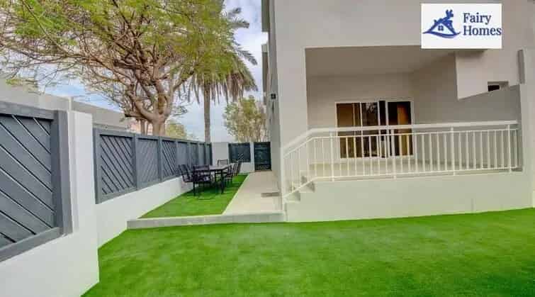 Rent 4 Bedroom Apartment in Jumeirah Beach Residence Dubai with Garden