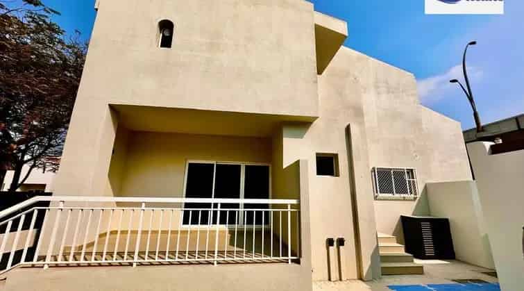 Rent 4 Bedroom Villa in Al Safa Dubai with Private Garden