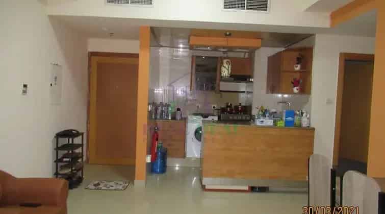 Buy 1 Bedroom Apartment in Central Business District with Balcony