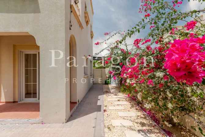 2 Bed Villa To Rent in Springs 8