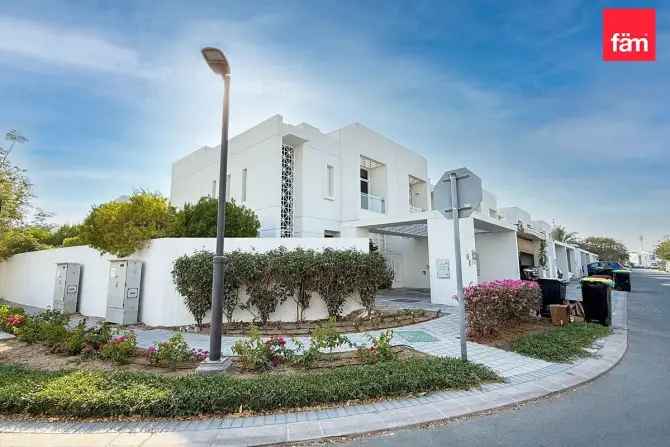 3 Bed Townhouse For Sale in Arabella 1