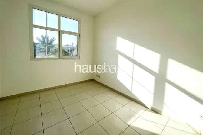 3 Bed Villa To Rent in Zulal 2