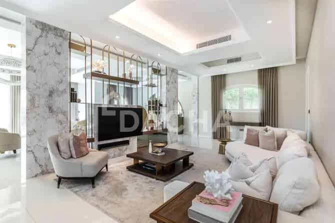 5 Bed Villa To Rent in Wildflower