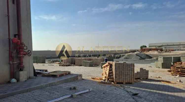 Warehouse for Rent in Dubai Industrial Park with Power and Security Features