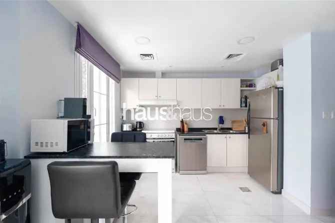 2 Bed Villa To Rent in Springs 11