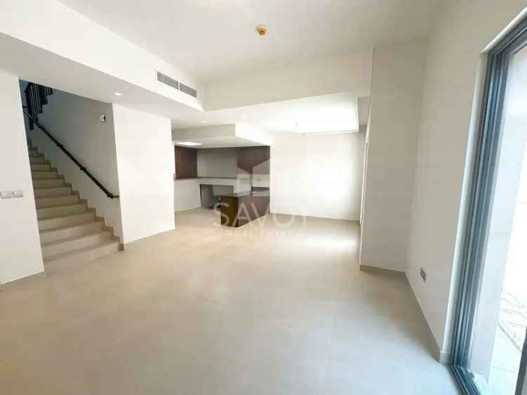 3 Bedroom 1848 Sq.Ft. Townhouse for Rent in Zayed City (Khalifa City C), Abu Dhabi