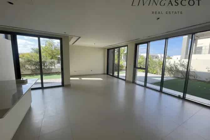 4 Bed Villa To Rent in Sidra 1