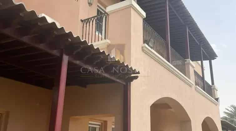 Rent 6 Bedroom Villa in Arabian Ranches with Golf View