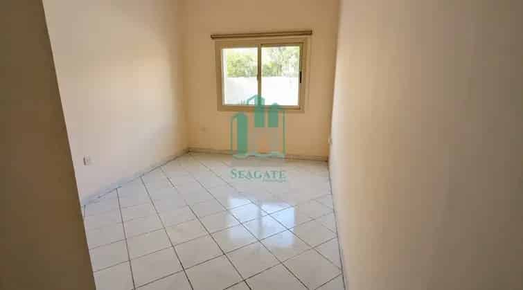 Rent 4 Bedroom Villa with Private Pool in Umm Suqeim, Dubai