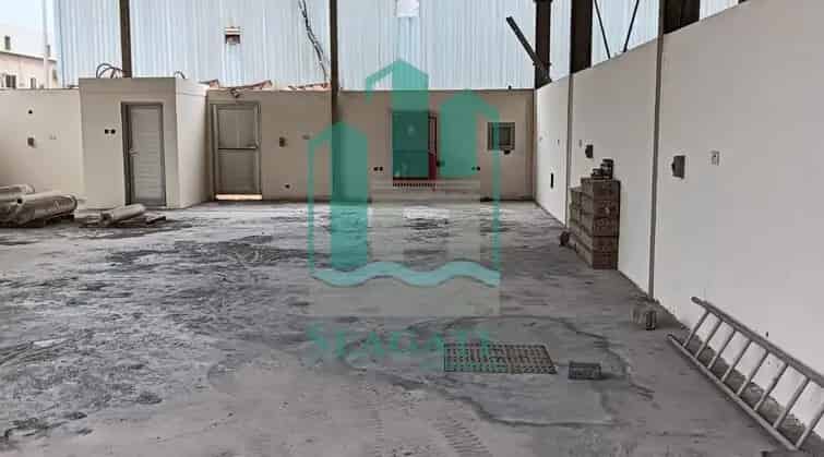 Rent Warehouse in Ras Al Khor Industrial Dubai with Insulated Features
