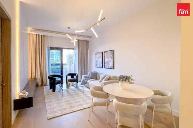 1 Bed Apartment For Sale in Sol Bay Tower