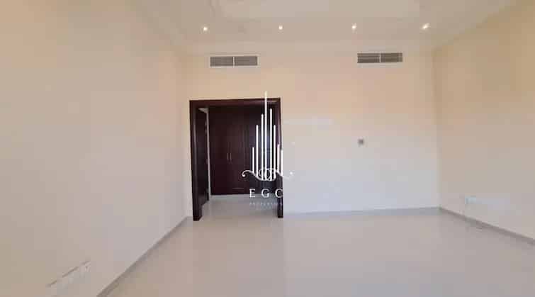 Rent 5 Bedroom Villa in Al Bateen with Private Garden in Abu Dhabi