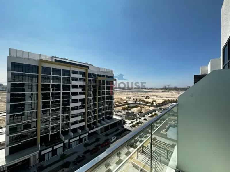 Rent 1 Bedroom Apartment in Meydan City Dubai with Balcony and Beach Access