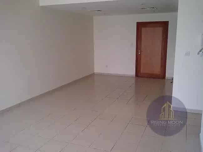 LARGE 1BR AVAILABLE FROM MAY END IN GREENS