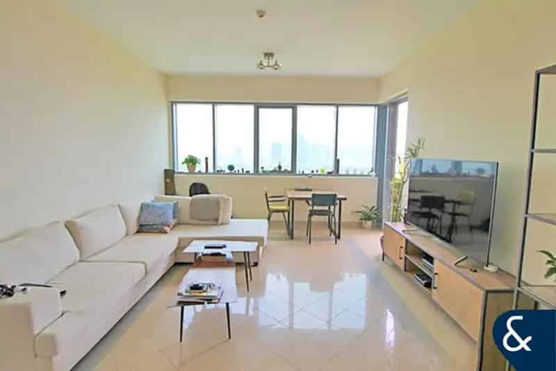 1 Bedroom Apartment for Sale in Golf Tower 3, Golf Towers, The Views.