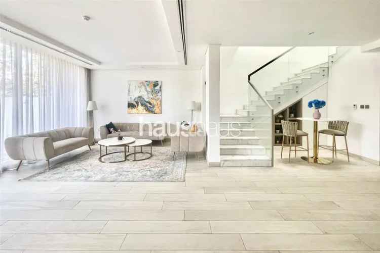 4 Bedroom Villa To Rent