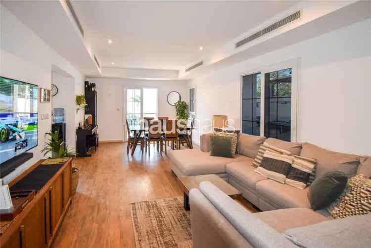 3 Bedroom Villa For Sale