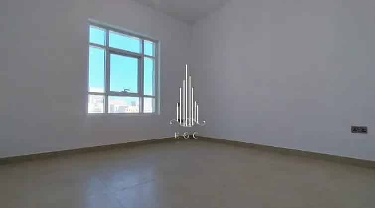 3 Bedroom Apartment for Rent in Hamdan Street Abu Dhabi with Amenities