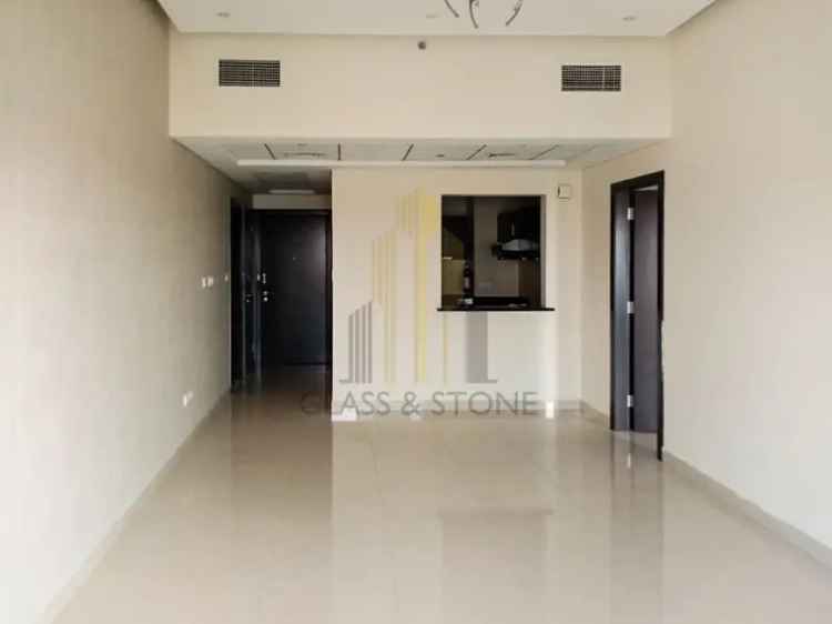 Rent 1 Bedroom Apartment in Dubai Sports City with Community View