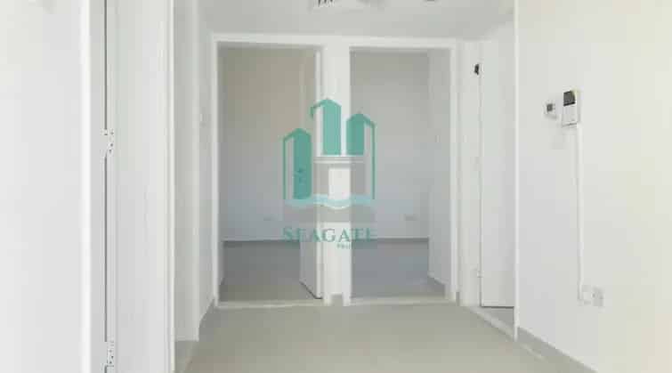 Rent 4 Bedroom Villa in Jumeirah 3 with Beautiful Private Garden