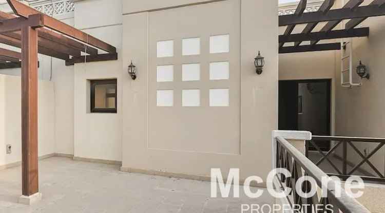 4 Bedroom 2456 Sq.Ft. Villa for Rent in Naseem, Mudon, Dubai