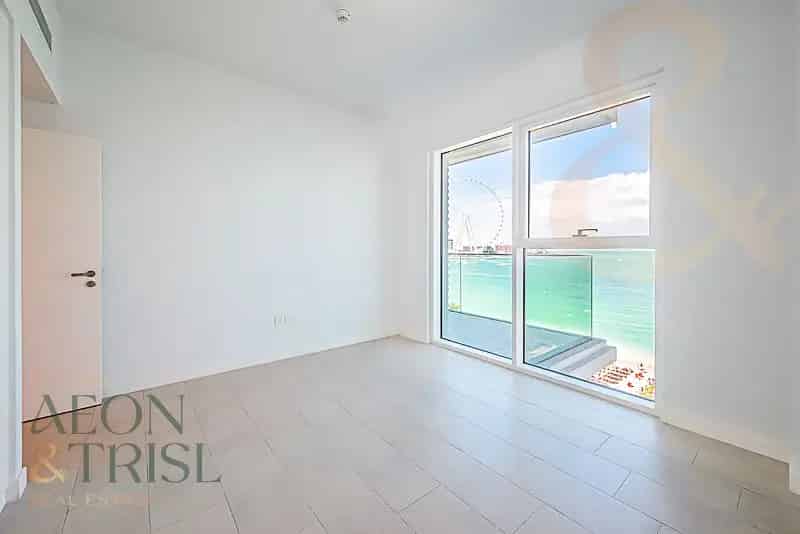 Buy Spacious Apartment in Jumeirah Beach Residence with Large Balcony and Beach Access
