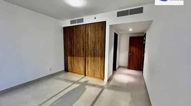 Rent 1 Bedroom Apartment on Sheikh Zayed Road with Modern Features