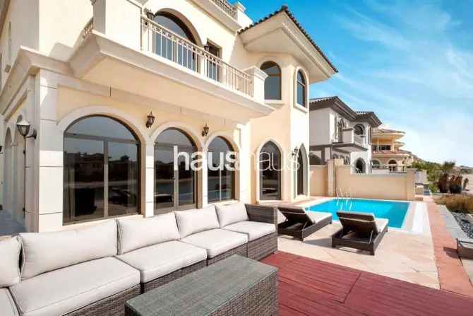 5 Bed Villa To Rent on Frond C