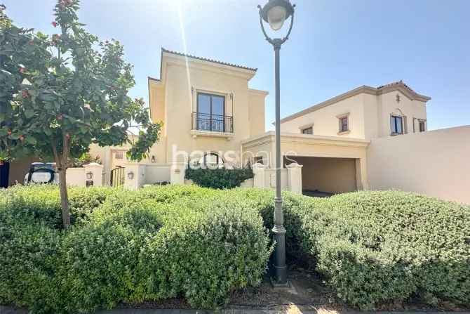 4 Bed Villa To Rent in Lila