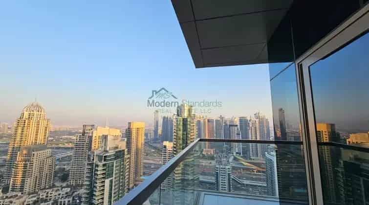 3 Bedroom Apartment for Rent in Dubai Marina with Luxury Features