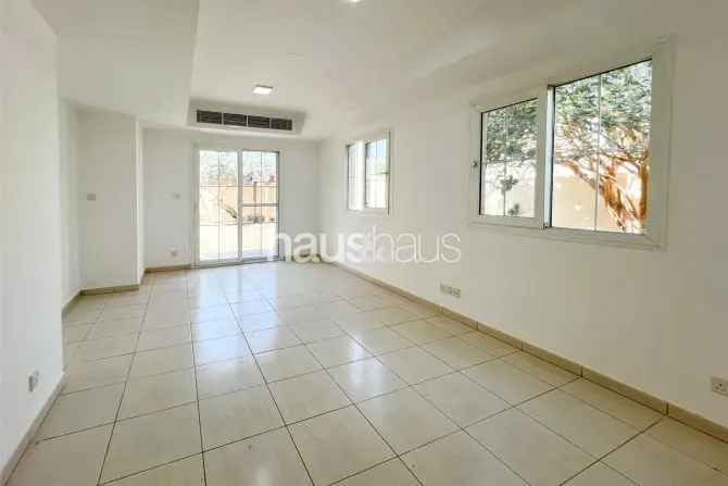 2 Bed Villa To Rent in Springs 14