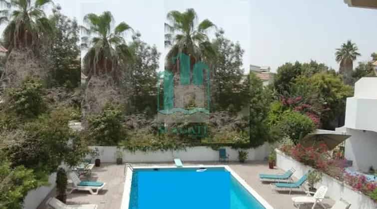4 Bedroom 4800 Sq.Ft. Villa for Rent in Umm Suqeim Road, Umm Suqeim, Dubai