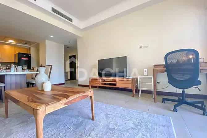 1 Bed Apartment To Rent in Goldcrest Views