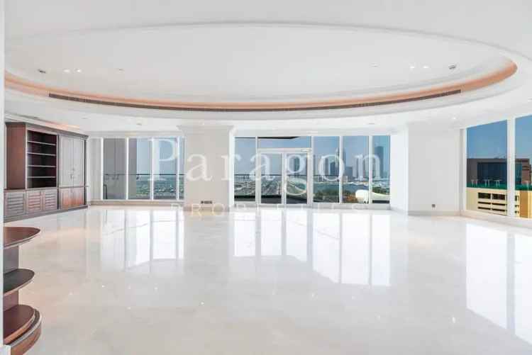 Luxurious Half Floor Penthouse Vacant