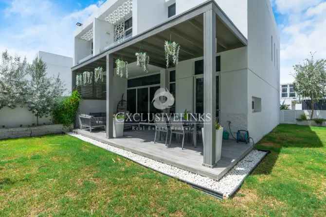 3 Bed Villa For Sale in Arabella 1