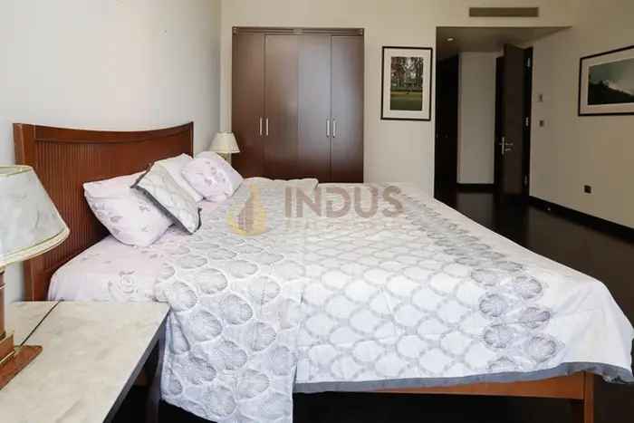 2 Bedroom Plus Maids' Room Apartment in Burj Khalifa with Partial Fountain View