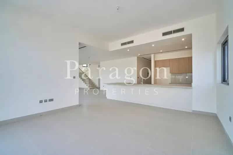 Pool Under Construction Luxury 5 bed