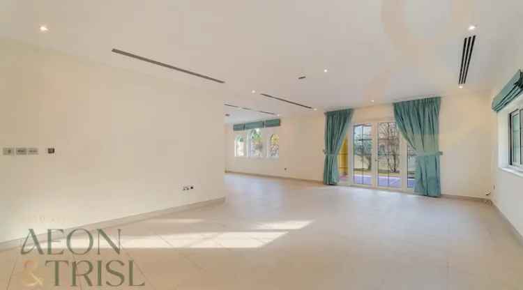 3 Bedroom 5486 Sq.Ft. Villa for Rent in Legacy, Jumeirah Park, Dubai