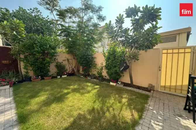 2 Bed Villa For Sale in Springs 12