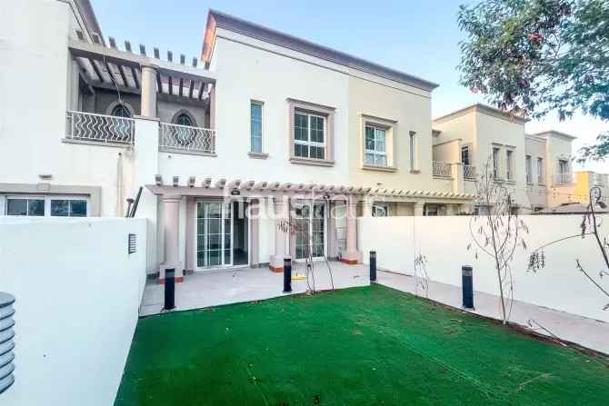 2 Bed Villa For Sale in Springs 4