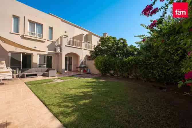 3 Bed Villa For Sale in Springs 1